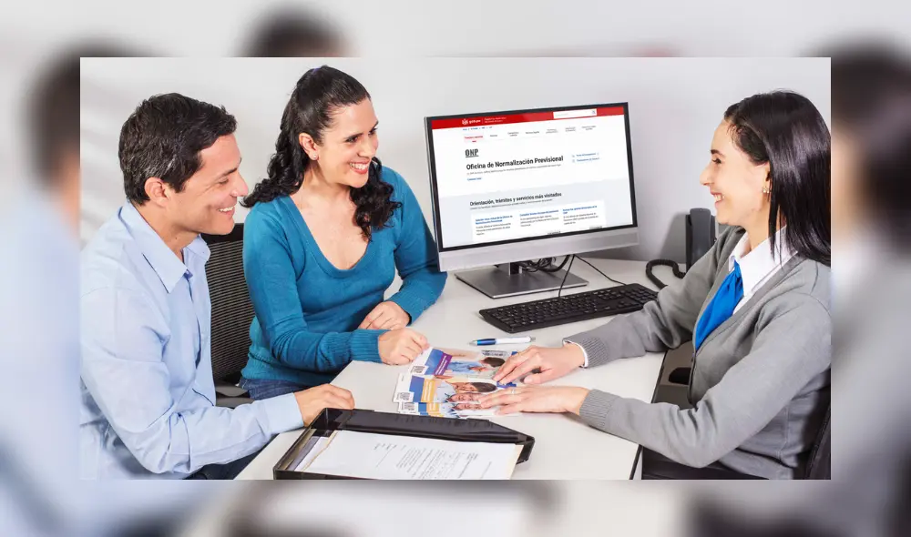 Si tú y tu pareja están en el SNP, pueden sumar aportes y acceder a una pensión conyugal si tienen 65 años, 10 años juntos y 20 años de aportes. Foto: Andina