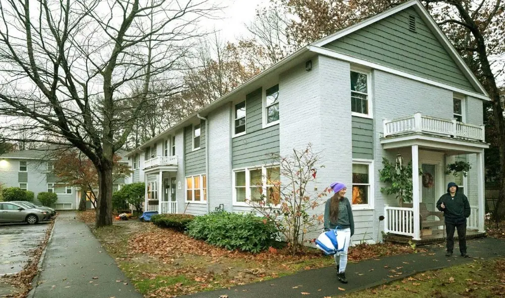 Sección 8 es una ayuda del Gobierno que podría pagar la totalidad o parte de su renta en Estados Unidos. Sección 8 es una ayuda del Gobierno que podría pagar la totalidad o parte de su renta en Estados Unidos.