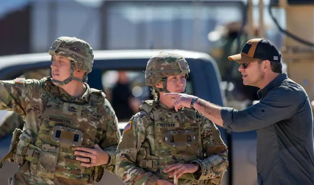 El Área de Defensa Nacional de Texas, permitirá la detención temporal de personas que crucen la frontera con México sin autorización. El Área de Defensa Nacional de Texas, permitirá la detención temporal de personas que crucen la frontera con México sin autorización.
