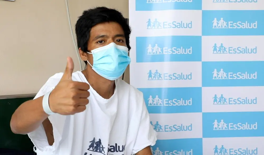 Los hijos mayores de 18 años pueden acceder a la cobertura del seguro social de EsSalud. Foto: Andina