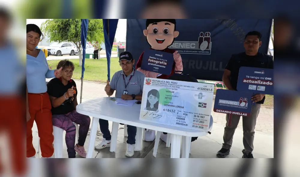 El 7 y 8 de mayo se llevará a cabo una nueva jornada de entrega gratuita del Documento Nacional de Identidad (DNI) electrónico. Foto: Reniec El 7 y 8 de mayo se llevará a cabo una nueva jornada de entrega gratuita del Documento Nacional de Identidad (DNI) electrónico. Foto: Reniec
