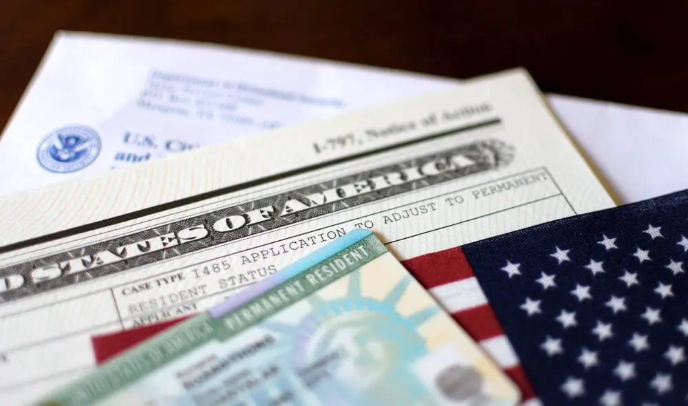 USCIS enfatiza que el cumplimiento de la ley es crucial para mantener el estatus de residente permanente en Estados Unidos. Foto: Guía en USA
