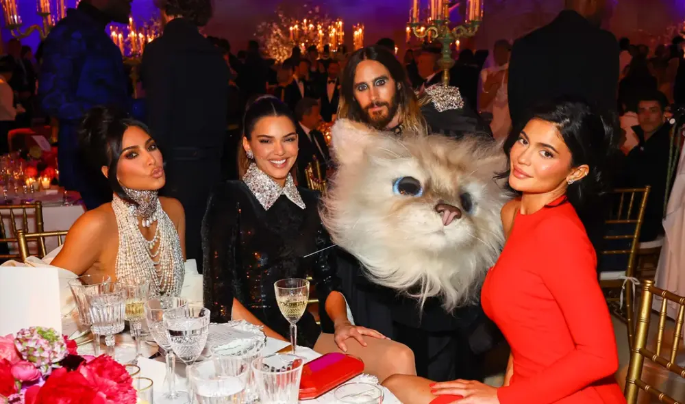 El precio de US$75.000 para asistir a la MET Gala 2025 permite a los no famosos disfrutar de una experiencia única en la alfombra roja.  Foto: Getty Images