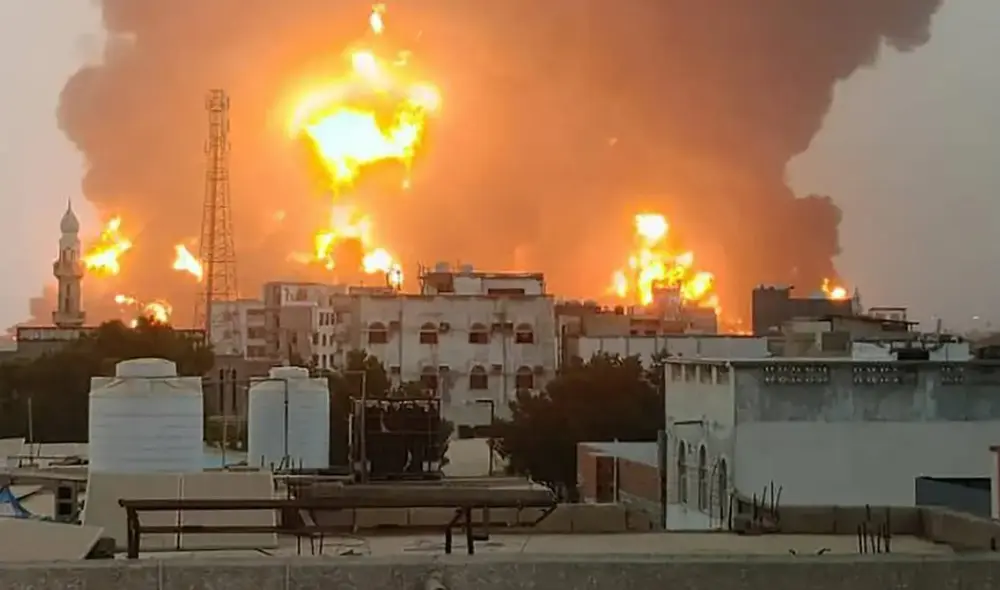 Israel intensificó bombardeos hacia posiciones hutíes tras ataque cerca de aeropuerto. Foto: AFP