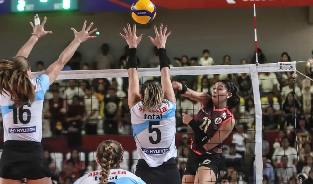 Regatas ganó la primera semifinal por 3-1, pero Universitario se impuso en la segunda por 3-2. Foto: Liga Peruana de Vóley