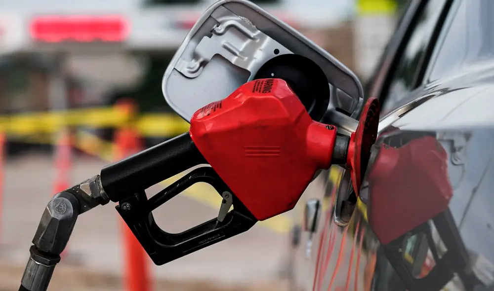 Uruguay registra actualmente el precio de gasolina más alto de Sudamérica, con un costo promedio de 1,718 dólares. Foto: Particular.