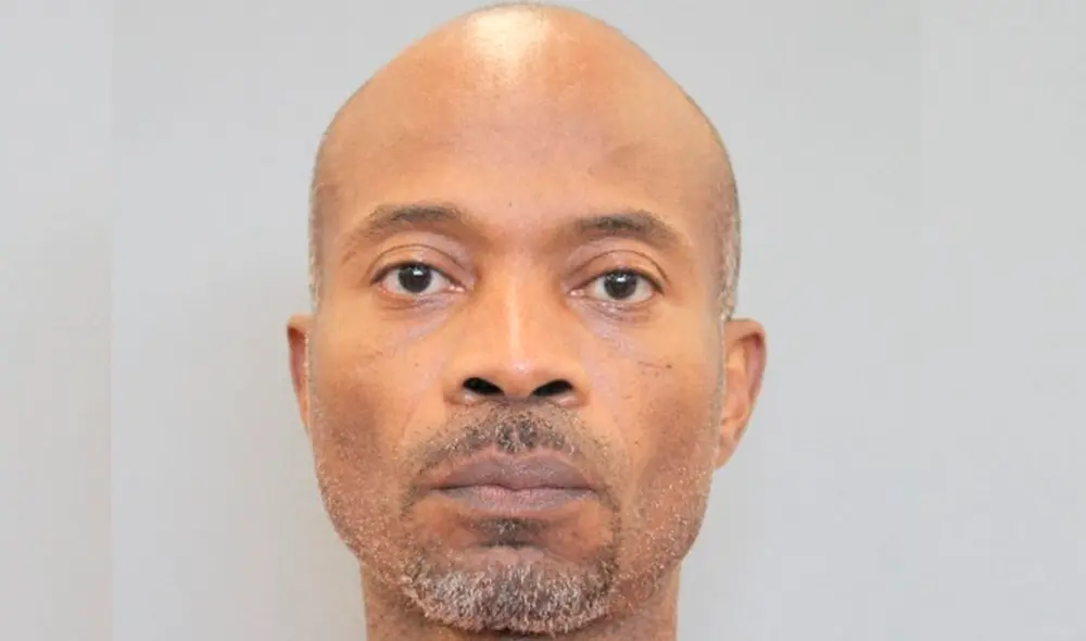 Víctor Cacho enfrenta cuatro cargos por maltrato infantil y se encuentra encarcelado con una fianza de US$100,000. Foto: abc13 Víctor Cacho enfrenta cuatro cargos por maltrato infantil y se encuentra encarcelado con una fianza de US$100,000. Foto: abc13