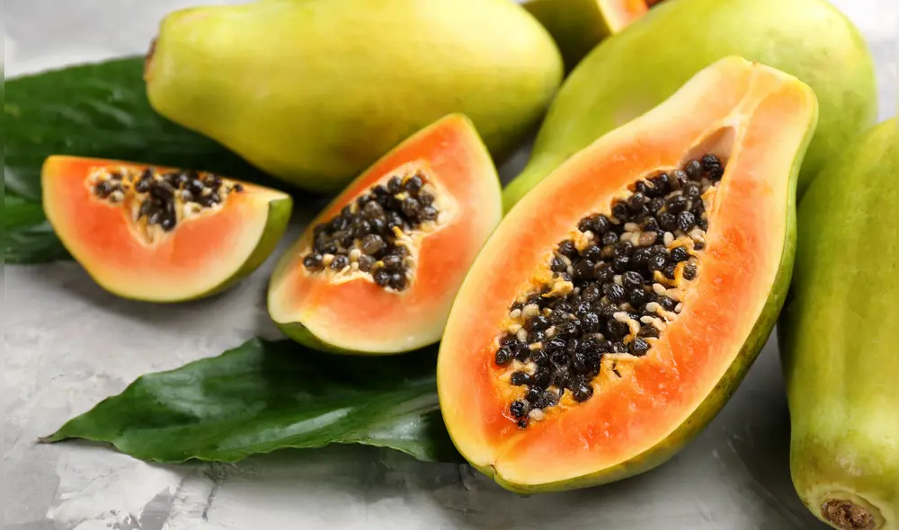 El nombre científico de la papaya es Carica papaya El nombre científico de la papaya es Carica papaya