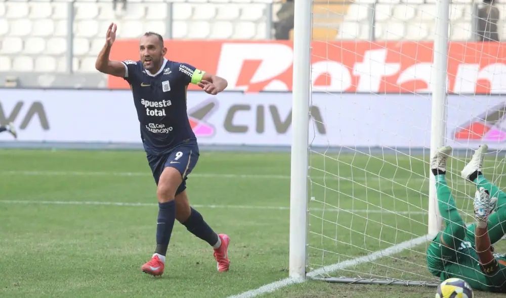 Hernán Barcos convirtió en el partido entre Alianza Lima y Atlético Grau. Foto: La República/Carlos Félix