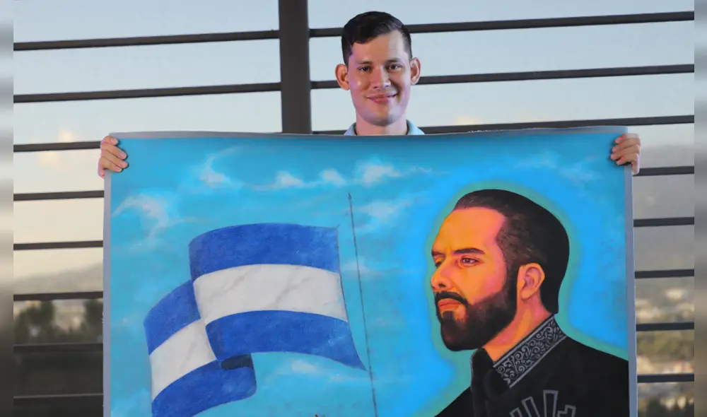 Viaja hasta El Salvador para entregar pintura de Nayib Bukele. Foto: Jarvyn Muñoz/Diario El Salvador