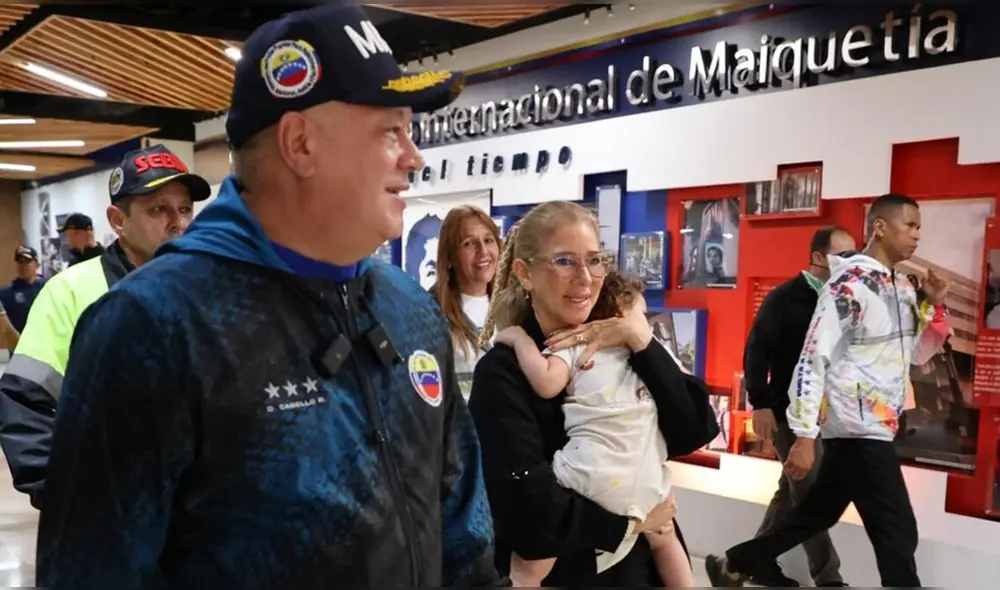 Niña venezolana Maikelys Espinoza regresa a su país tras deportación en Estados Unidos. Foto: Milenio