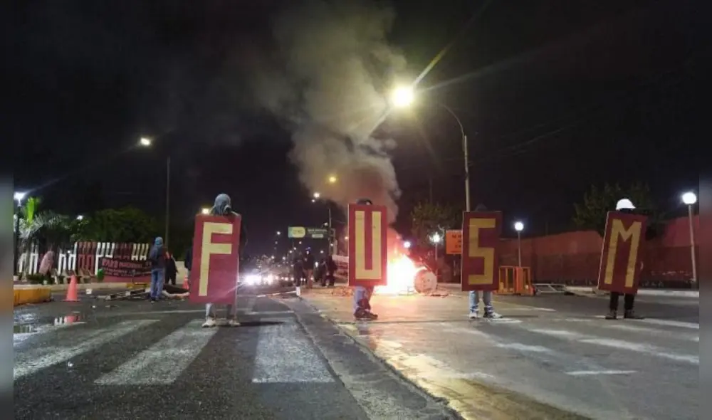 Estudiantes rechazan la actual gestión de Jerí Ramón.