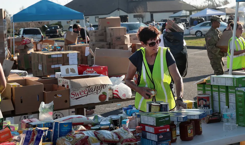 Los bancos de alimentos en Florida ofrecen alimentos gratuitos a los residentes