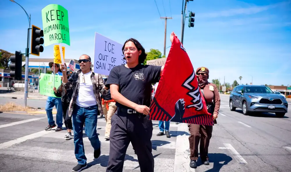 Se llevaron a cabo protestas en San José, California contra la administración Trump y redadas de ICE. Se llevaron a cabo protestas en San José, California contra la administración Trump y redadas de ICE.