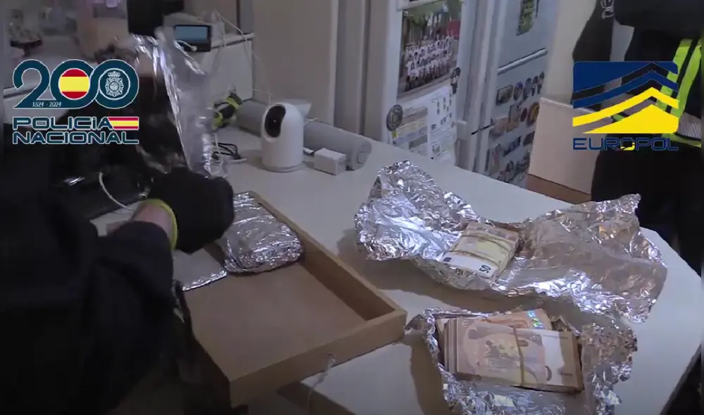 La policia Nacional de España y EUROPOL trabajando en conjunto Foto: Youtube La policia Nacional de España y EUROPOL trabajando en conjunto Foto: Youtube