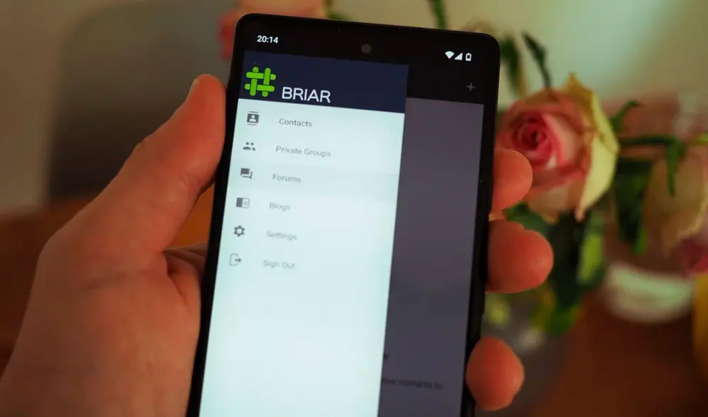 Briar está disponible en Play Store. No se encuentra en App Store.