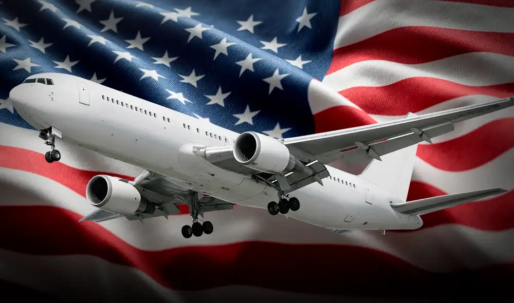 Los agentes de la CBP intensifican los controles en aeropuertos y fronteras, realizando inspecciones minuciosas.