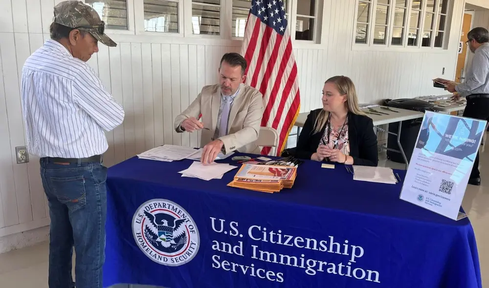 El Formulario I-130 de USCSIS esencial para obtener la Green Card.