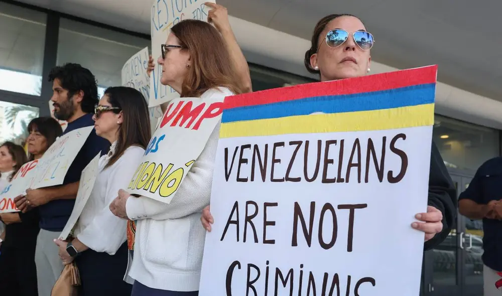 El juez Edward Chen advirtió que eliminar el TPS podría costarle a EE. UU. miles de millones en actividad económica. Foto: AFP