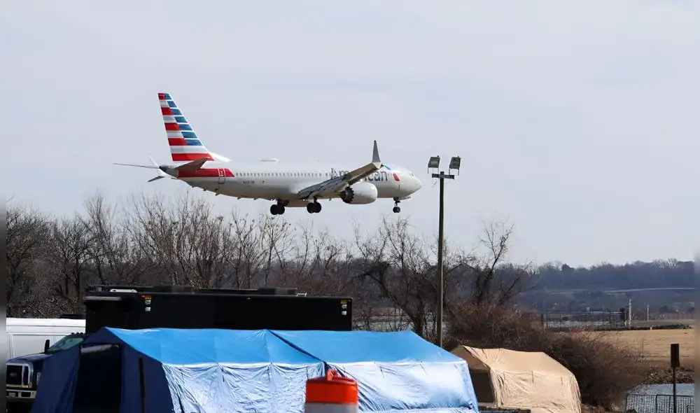 Un jet de Republic Airways tuvo que abortar su despegue cuando un avión de United Airline se encontraba aún en la pista de LaGuardia.