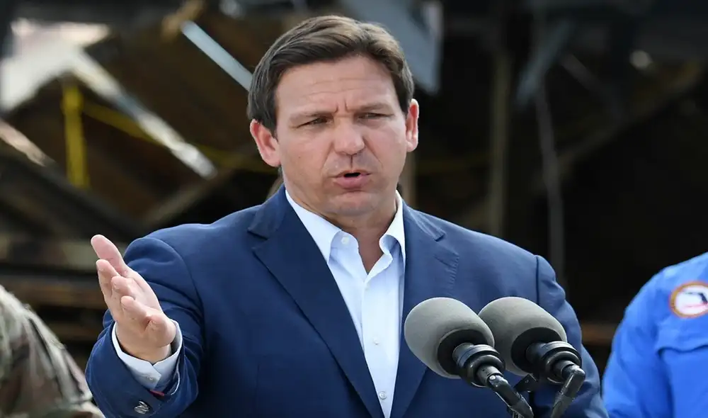 Ron DeSantis firma un paquete legislativo que permite la pena de muerte a indocumentados.