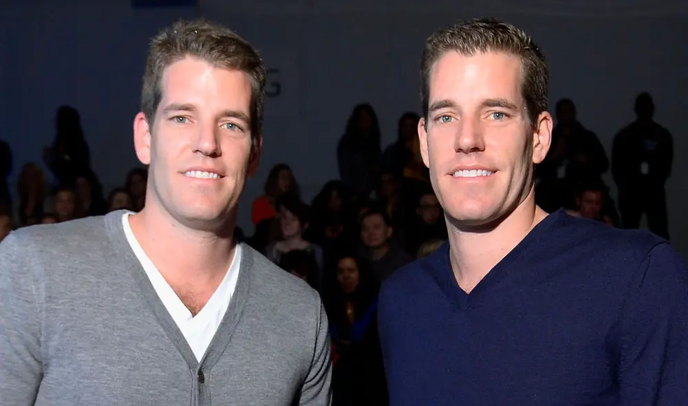 Los hermanos Winklevoss demandaron a Facebook y obtuvieron una compensación de 65 millones de dólares. Los hermanos Winklevoss demandaron a Facebook y obtuvieron una compensación de 65 millones de dólares.