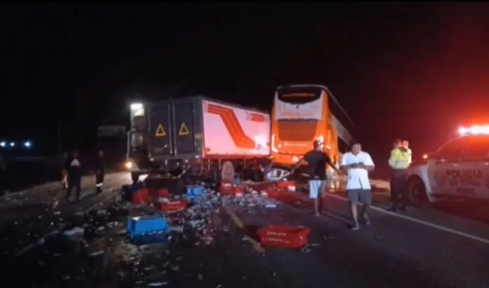 Triple choque en la Panamericana Norte.