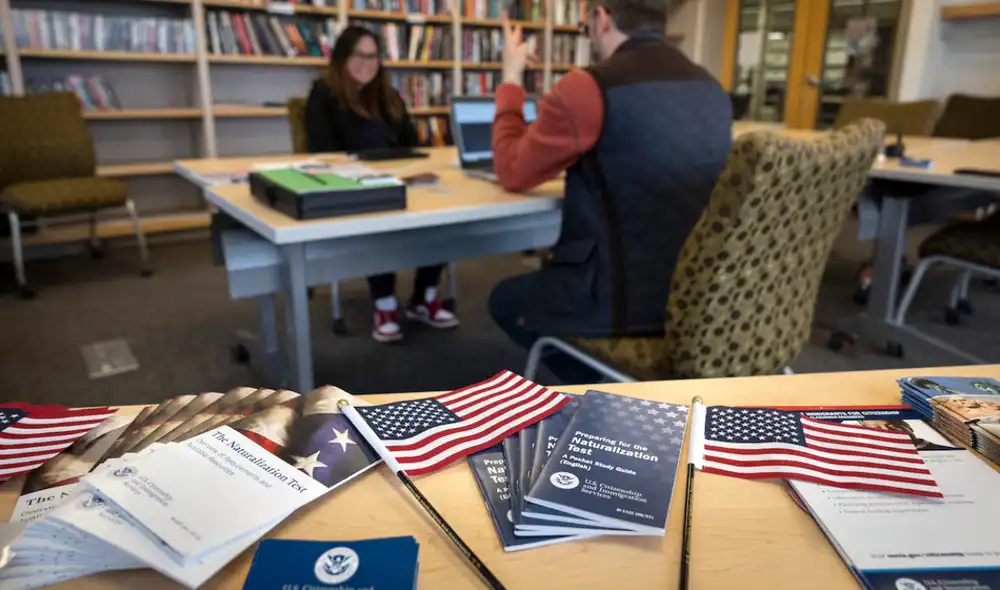 Las personas sin nacionalidad en EE. UU. obtienen un respaldo en trámites migratorios gracias a USCIS. Las personas sin nacionalidad en EE. UU. obtienen un respaldo en trámites migratorios gracias a USCIS.