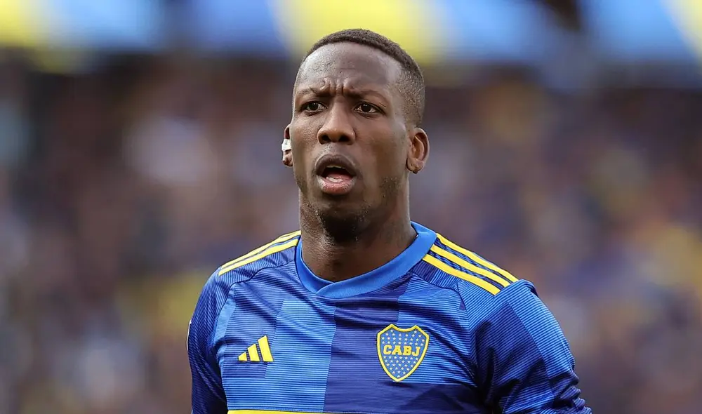 Luis Advíncula no juega en Boca Juniors desde el 4 de mayo debido a un esguince del ligamento lateral interno en la rodilla derecha.