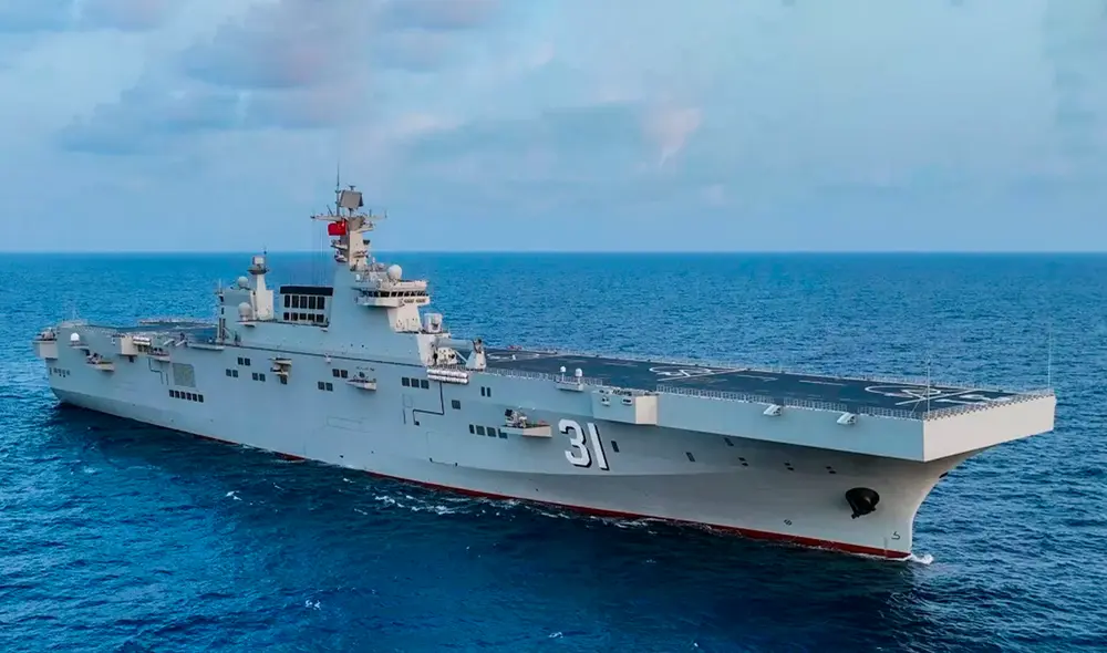 El arma letal de China seria al buque de asalto anfibio tipo 075 del Ejército Popular de Liberación de China. Foto: EPL