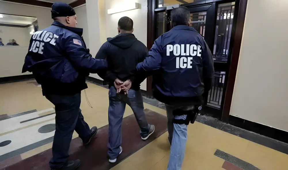 Juan Serrano fue arrestado al salir del tribunal; lo esperaban agentes ICE.