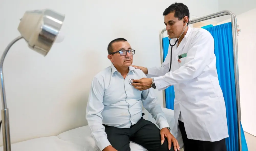 Los afiliados al Seguro Social de Salud (EsSalud) deben comunicarse con su empleador para solicitar el subsidio. Los afiliados al Seguro Social de Salud (EsSalud) deben comunicarse con su empleador para solicitar el subsidio.