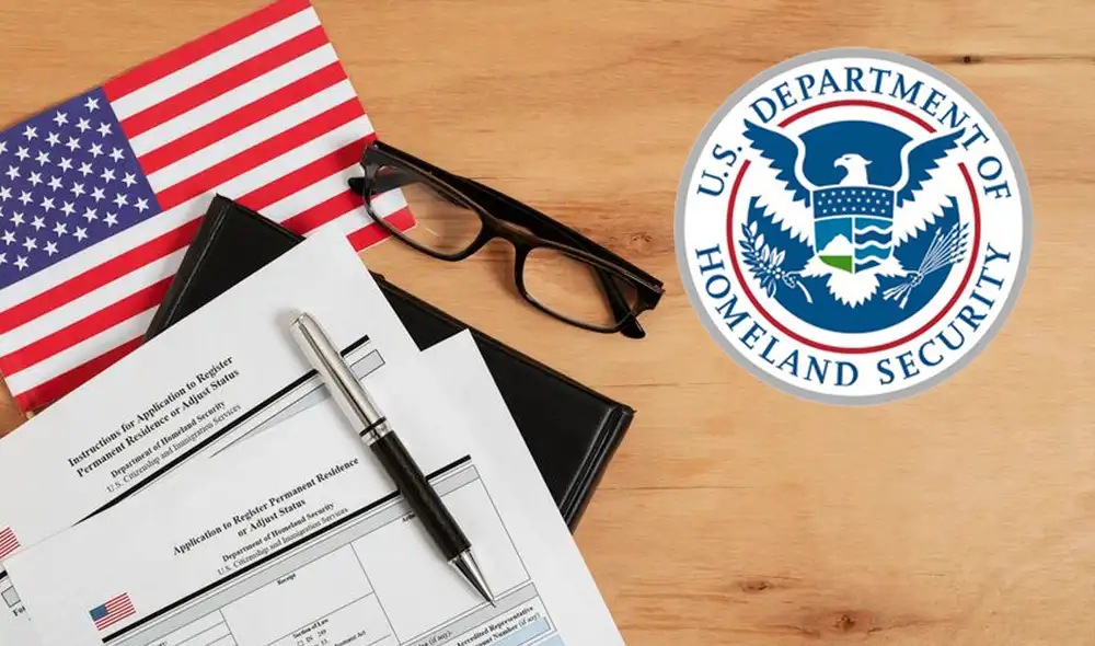 USCIS informa que inmigrantes deberán renovar su Green Card con un formulario. USCIS informa que inmigrantes deberán renovar su Green Card con un formulario.