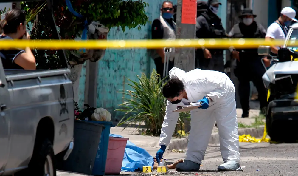 Joven es atacado a balazos tras acudir a comprar auto ofertado en Facebook.