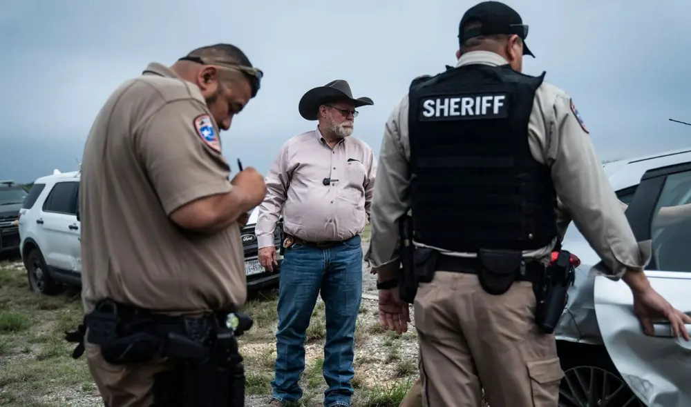 El Proyecto de Ley del Senado 8 obliga a los alguaciles de Texas a colaborar con ICE en los arrestos a inmigrantes.