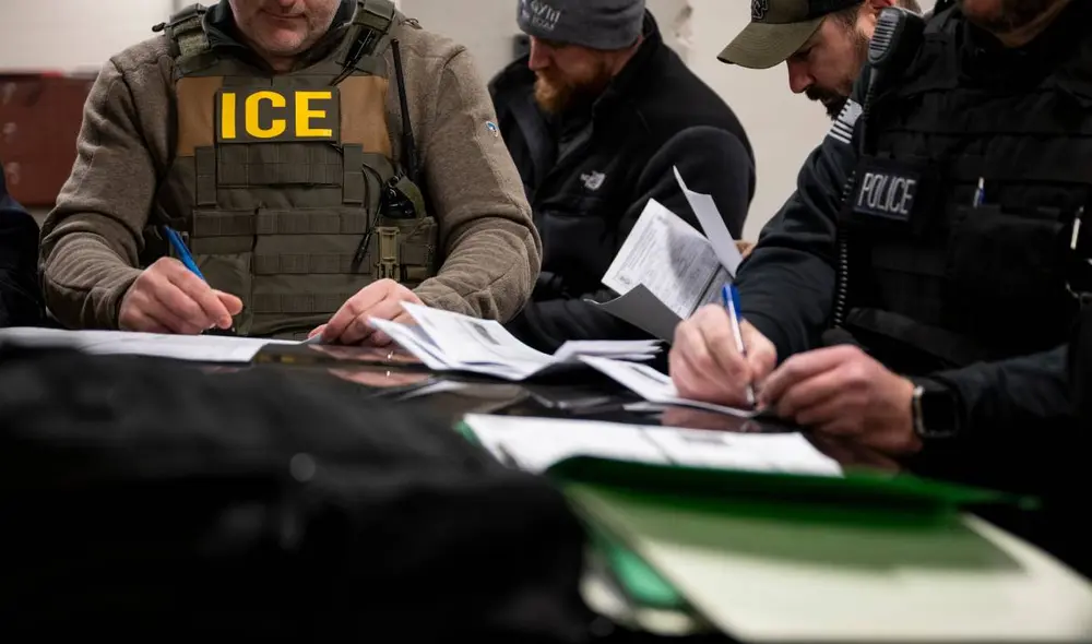 ICE realizó redadas en tribunales de inmigración de Concord y San Francisco en California.