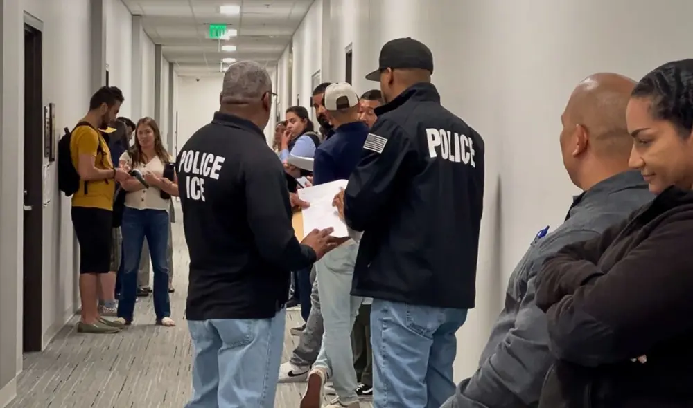 En Memphis, Tennessee, ICE arresta a inmigrantes luego de sus audiencias en la corte. En Memphis, Tennessee, ICE arresta a inmigrantes luego de sus audiencias en la corte.