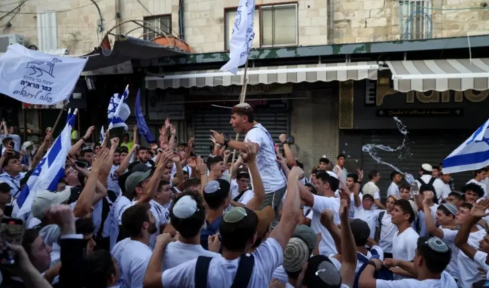 Miles de nacionalistas marcharon en conmemoración de la ocupación israelí de Jerusalén Oriental. Foto: REUTERS