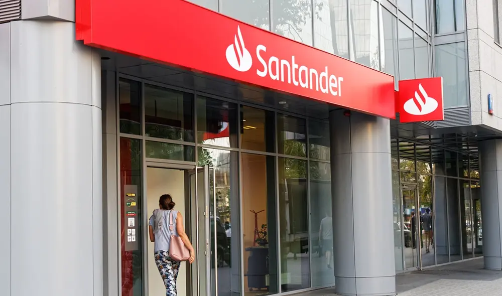 En diciembre del 2024, la SBS dio la autorización al Banco Santander para la compra de Crediscotia. Foto: Andina En diciembre del 2024, la SBS dio la autorización al Banco Santander para la compra de Crediscotia. Foto: Andina