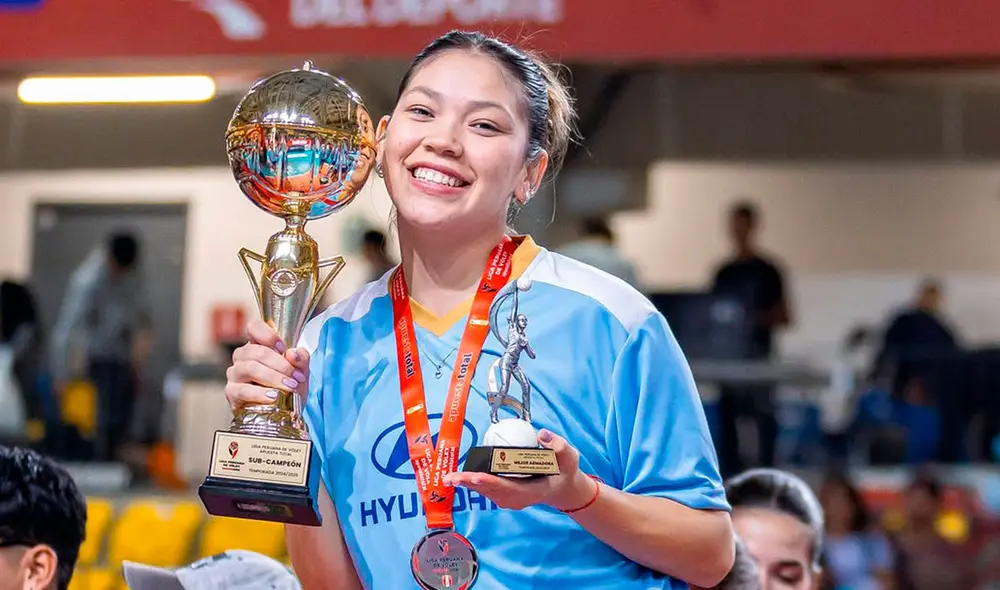 Paola Rivera fue elegida como la mejor armadora de la Liga Peruana de Vóley. Foto: Instagram/paolariv5