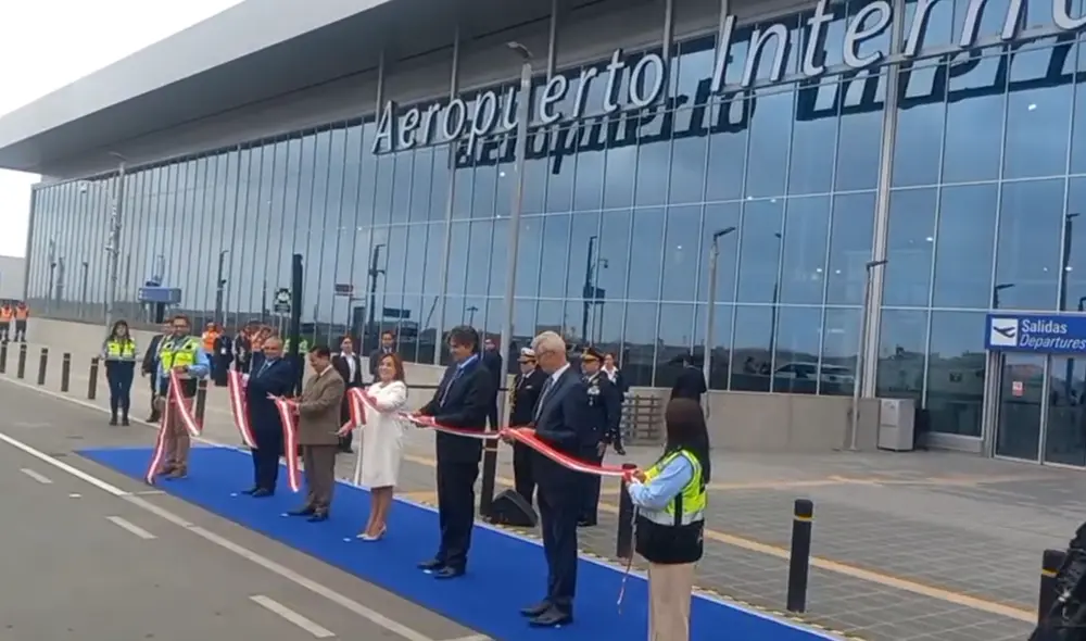 Dina Boluarte inaugura nuevo aeropuerto Jorge Chávez. Foto: La República Dina Boluarte inaugura nuevo aeropuerto Jorge Chávez. Foto: La República