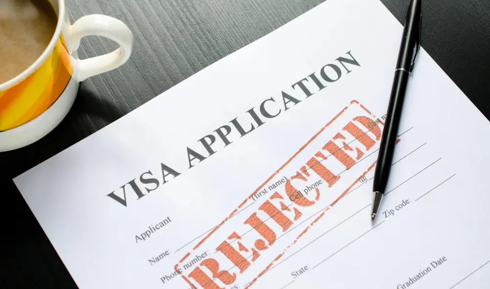 El gobierno de EE.UU. impone nuevas restricciones en el programa de visa para cubanos.