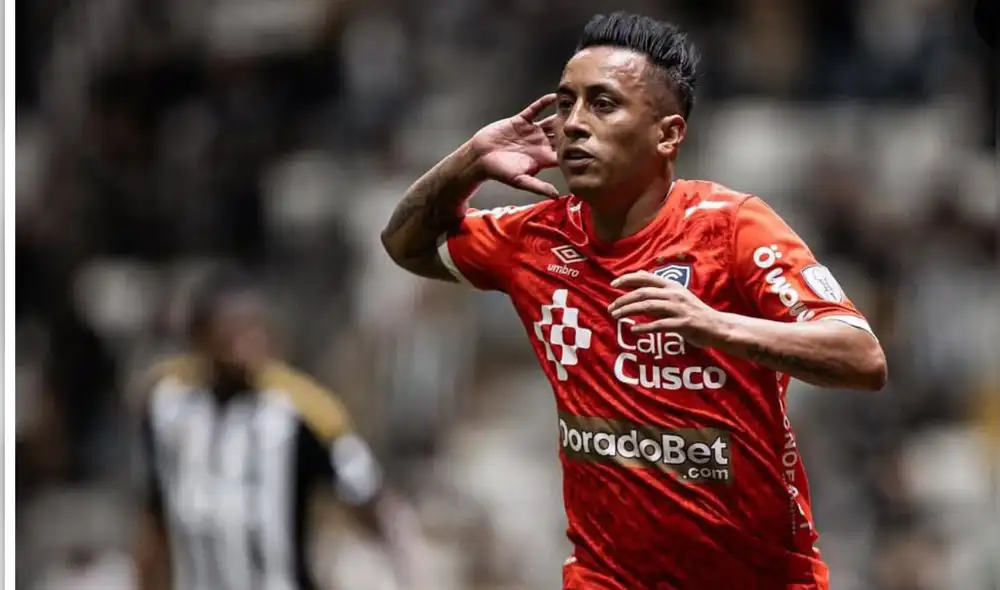 Christian Cueva hizo el gol del empate tras una mano del defensor de Atlético Mineiro