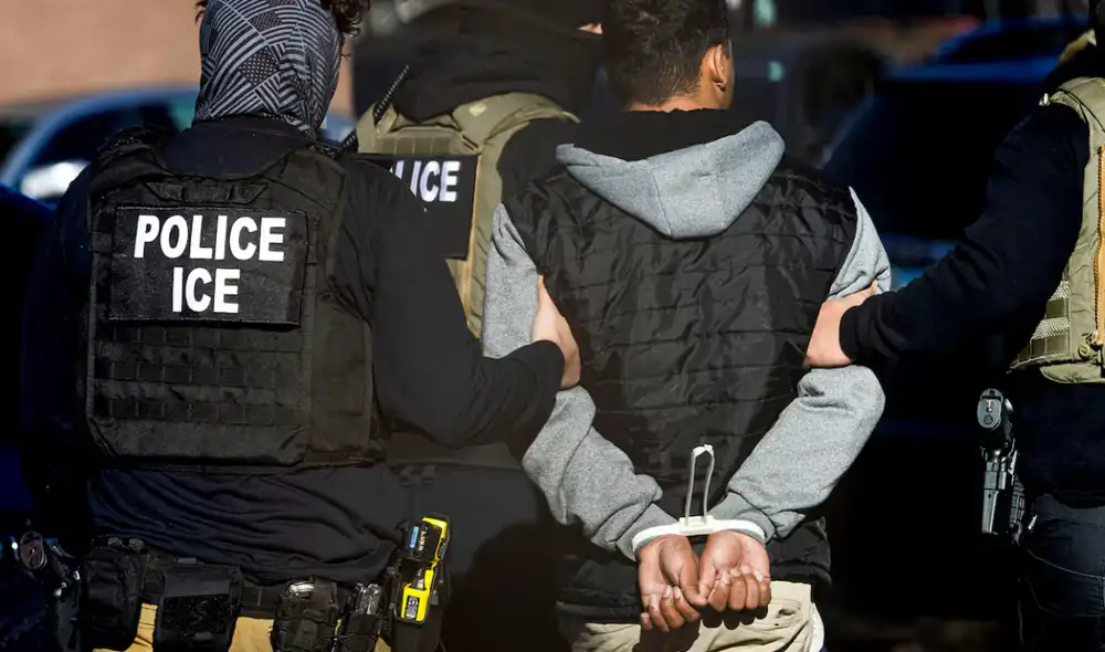 Protestas en Texas contra alianza con ICE que permitiría arrestos masivos de inmigrantes. Protestas en Texas contra alianza con ICE que permitiría arrestos masivos de inmigrantes.