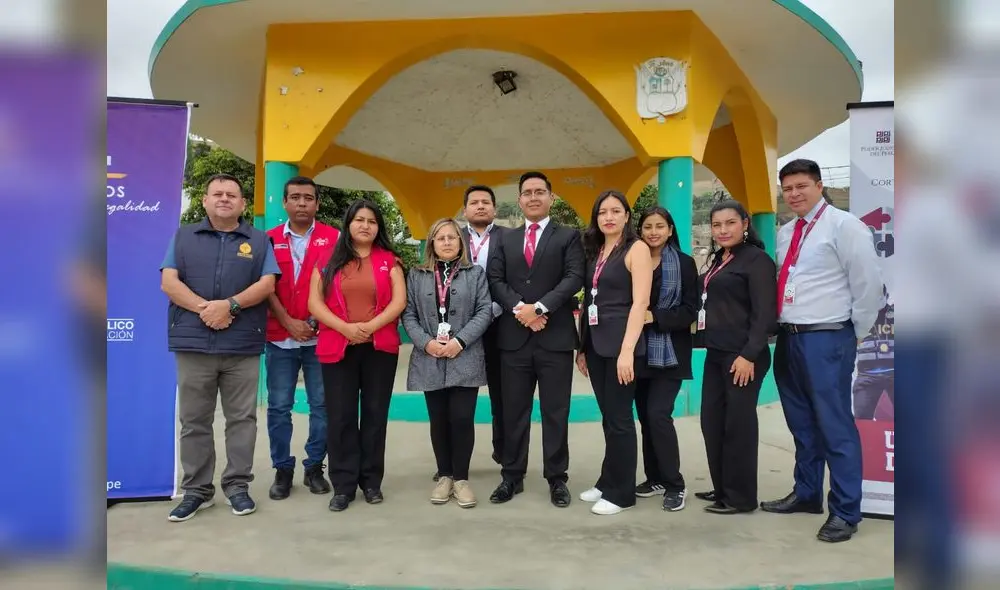 La jornada incluyó asesoría jurídica y cortes de cabello gratuitos, buscando fomentar el acceso a la justicia.