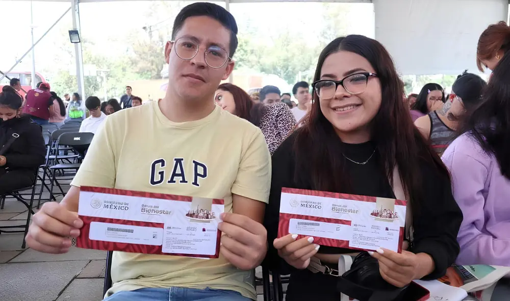 El Buscador de Estatus permite a los beneficiarios conocer su estado de apoyos educativos de México en tiempo real. El Buscador de Estatus permite a los beneficiarios conocer su estado de apoyos educativos de México en tiempo real.