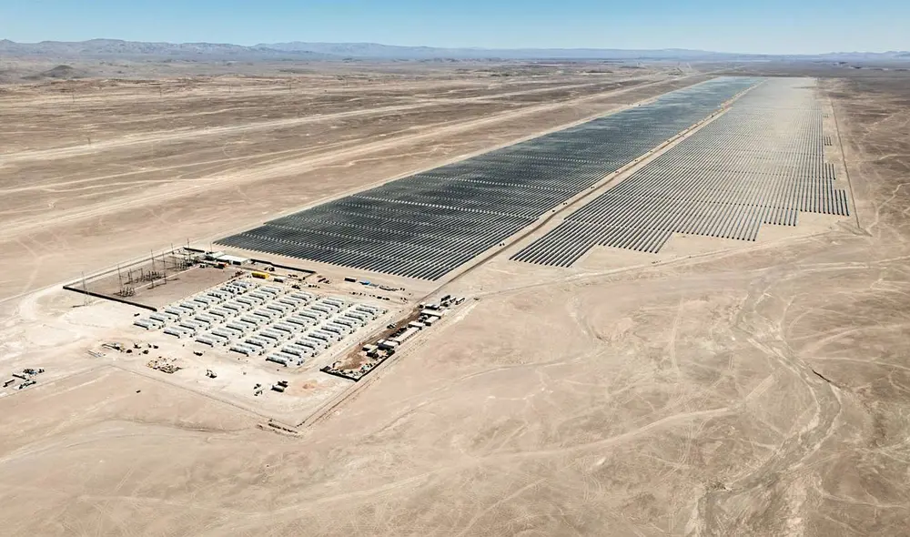 Chile se une a China y Estados Unidos en el selecto grupo de líderes de almacenamiento de baterías a gran escala, según Rho Motion. Foto: Gobierno de Chile