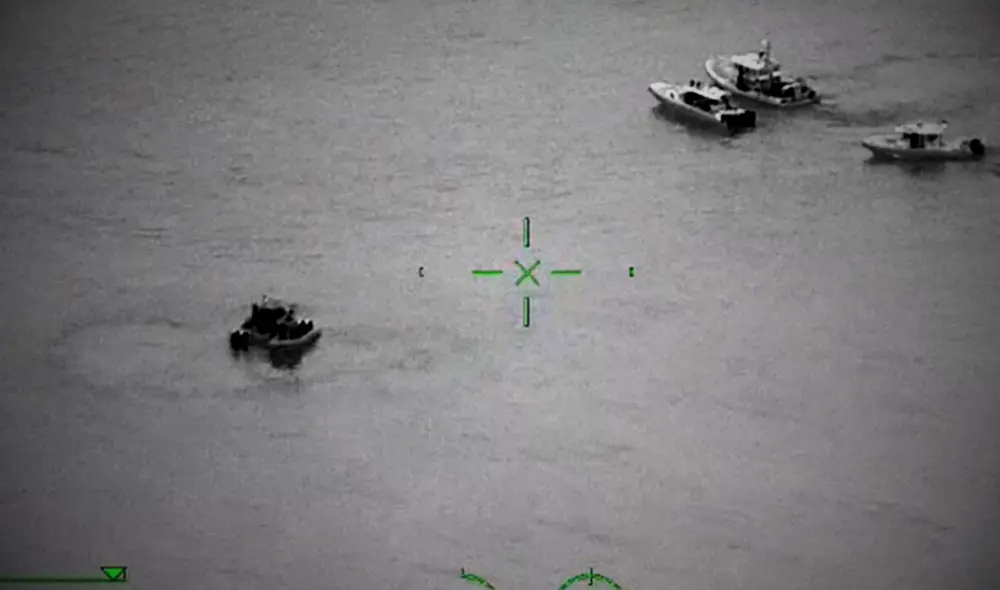 Operativo de rescate en el océano Atlántico tras caída de avioneta en Florida.