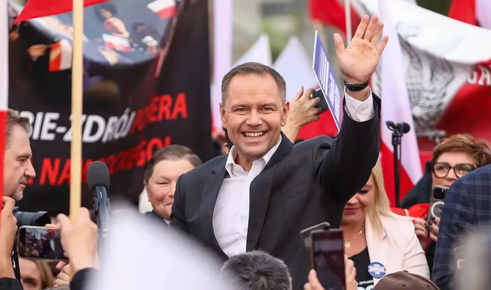 Karol Nawrocki, historiador y político conservador, fue elegido presidente de Polonia. Foto: EFE Karol Nawrocki, historiador y político conservador, fue elegido presidente de Polonia. Foto: EFE