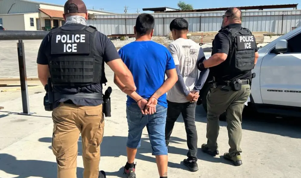 Cuatro personas fueron detenidas por agentes de ICE en San José durante redada de inmigración. Cuatro personas fueron detenidas por agentes de ICE en San José durante redada de inmigración.